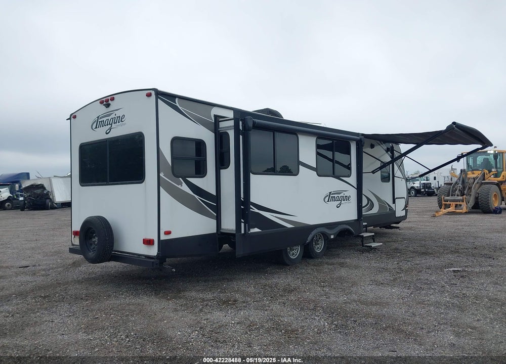 2017 GRAND DESIGN IMAGINE VIN: 573TE3328H3402316