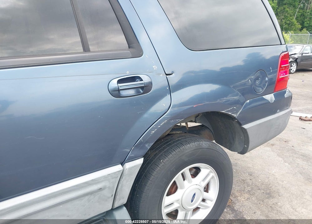 2004 FORD EXPEDITION XLT VIN: 1FMRU15W54LA85724