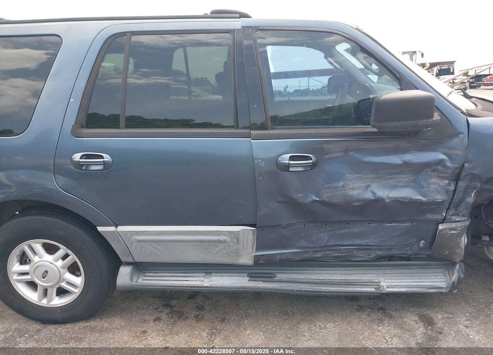 2004 FORD EXPEDITION XLT VIN: 1FMRU15W54LA85724