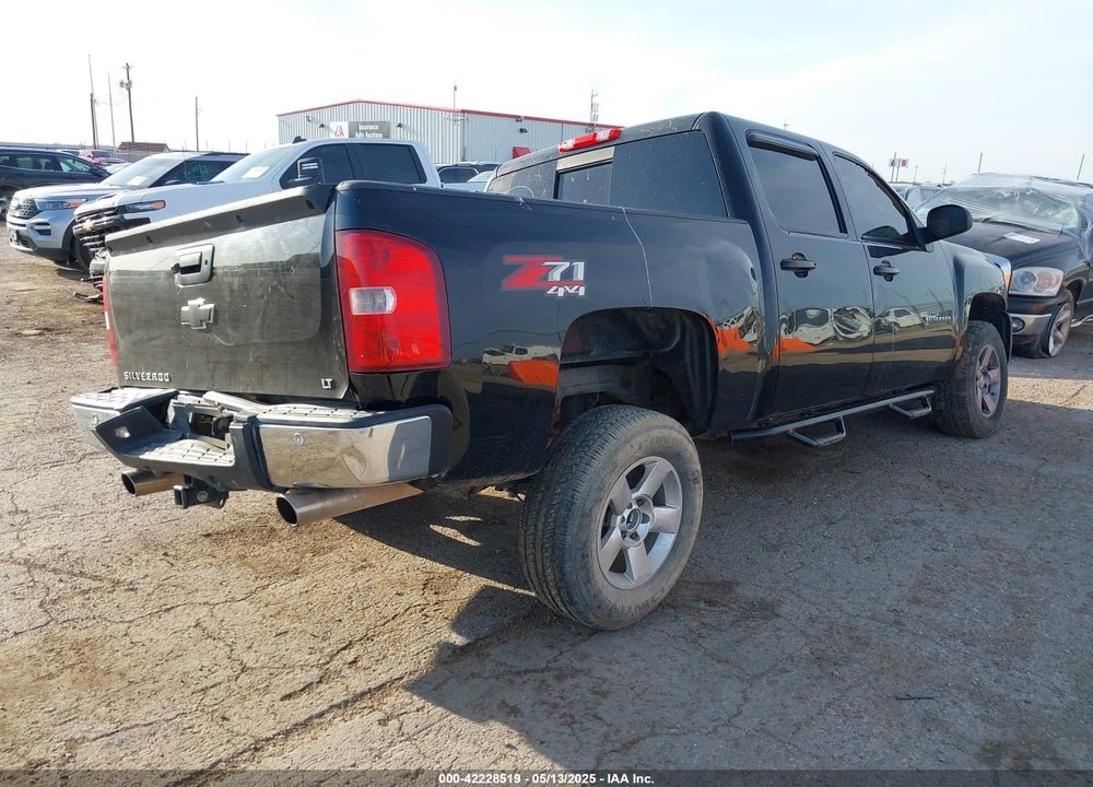 2012 CHEVROLET SILVERADO 1500 LT VIN: 3GCPKSE74CG228271