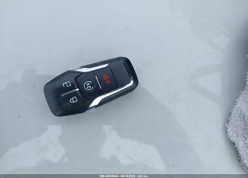 2016 LINCOLN MKC VIN: 5LMCJ1D9XGUJ24541