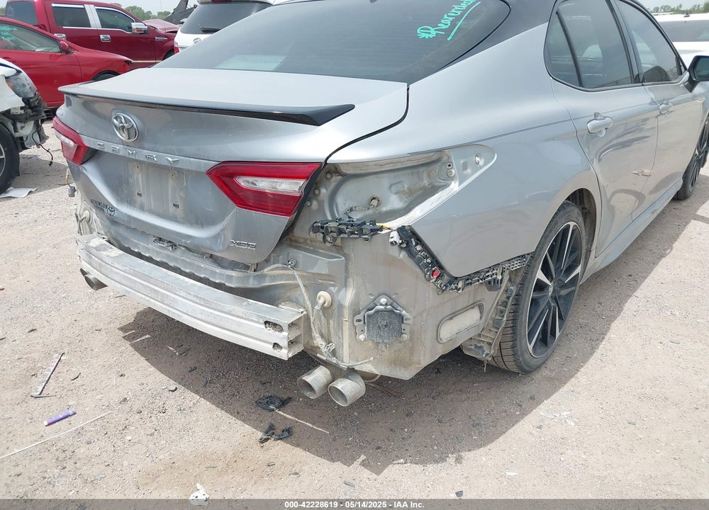 2019 TOYOTA CAMRY VIN: 4T1B61HK5KU199024