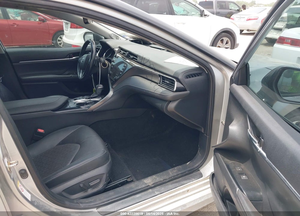 2019 TOYOTA CAMRY VIN: 4T1B61HK5KU199024