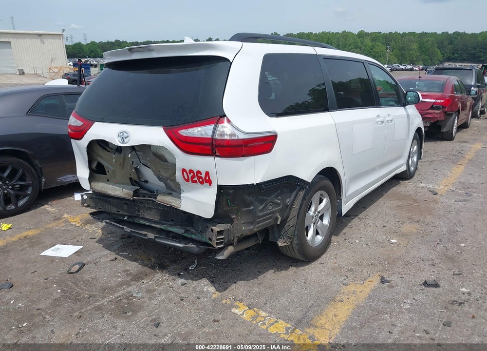 2018 TOYOTA SIENNA LE 8 PASSENGER VIN: 5TDKZ3DC6JS909072