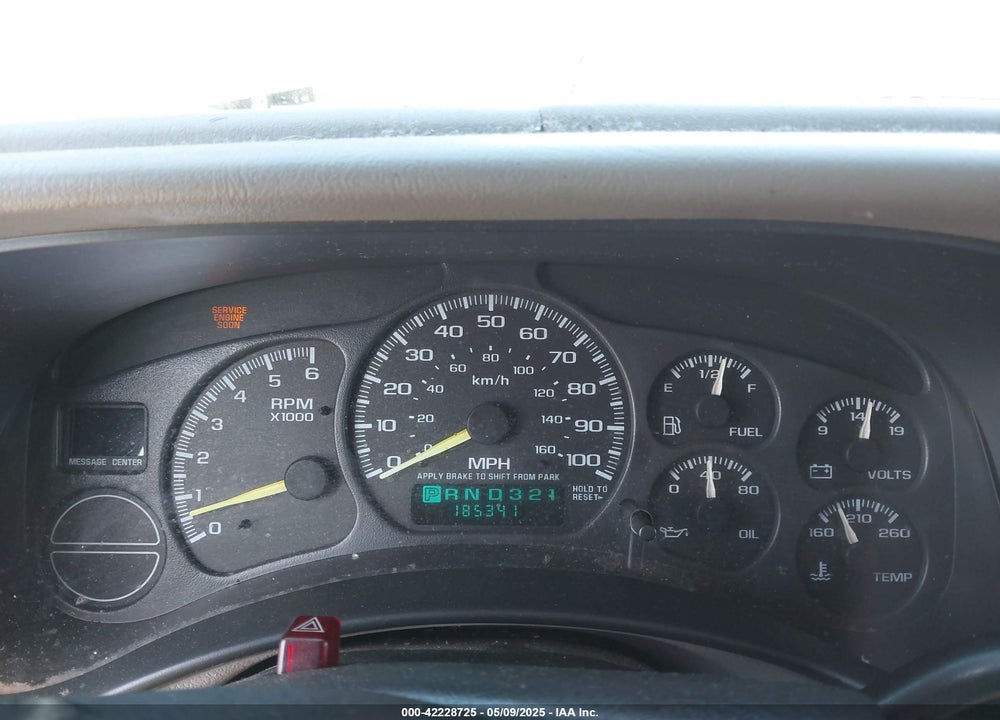 2000 CHEVROLET TAHOE ALL NEW LS VIN: 1GNEC13T5YJ158744