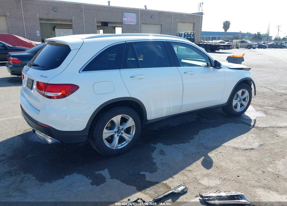 2017 MERCEDES-BENZ GLC 300 4MATIC VIN: WDC0G4KB7HV005707