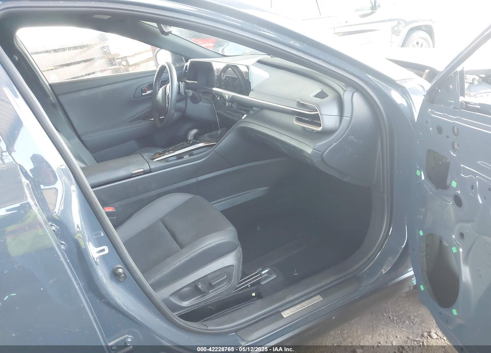 2025 TOYOTA CROWN SIGNIA XLE VIN: JTDACAAJ3S3003355