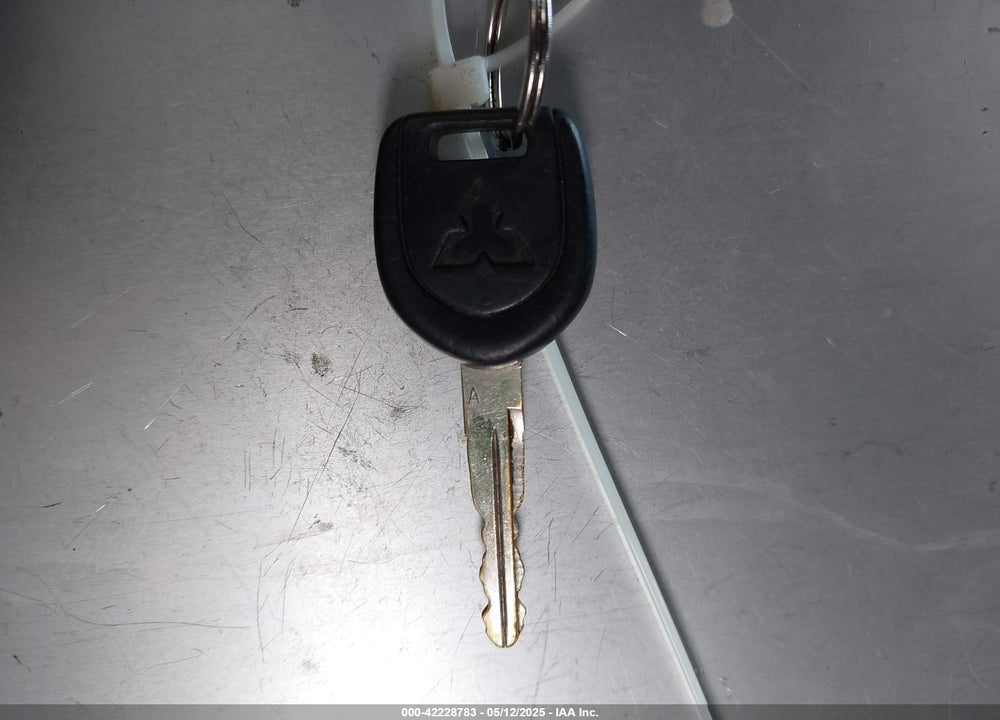 2005 MITSUBISHI ENDEAVOR LS VIN: 4A4MM21S25E049088