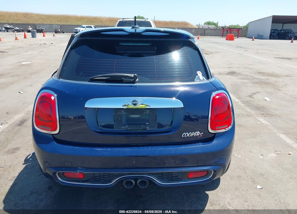 2016 MINI HARDTOP COOPER S VIN: WMWXU3C50G2D30408