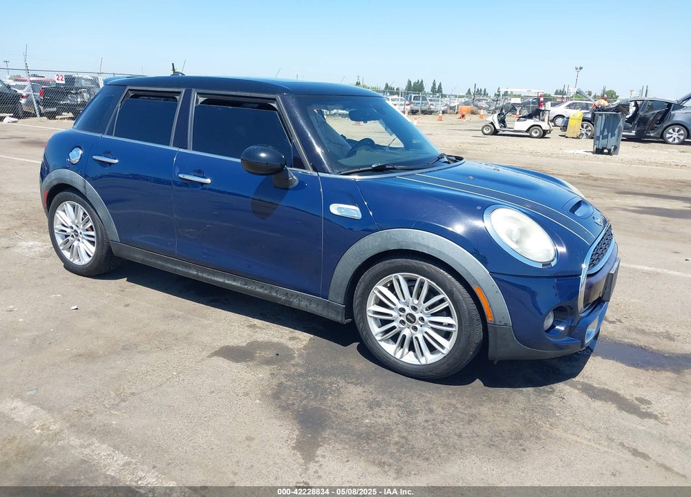 2016 MINI HARDTOP COOPER S VIN: WMWXU3C50G2D30408