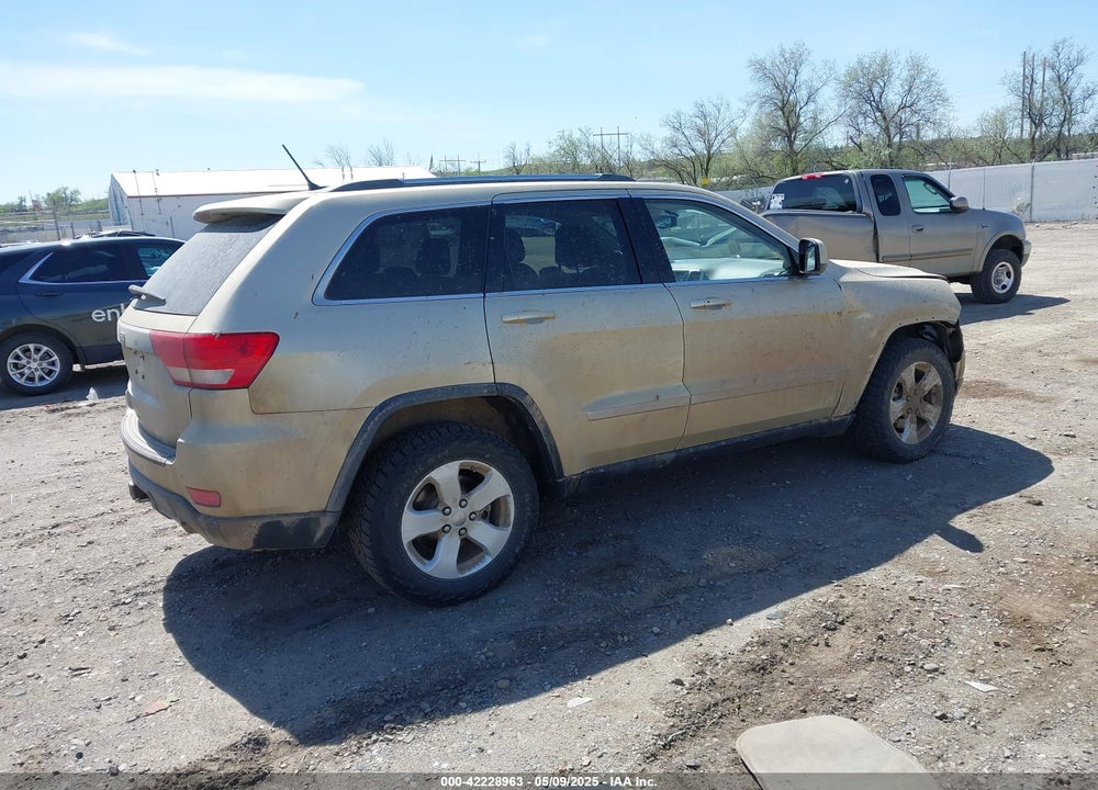 2011 JEEP GRAND CHEROKEE LAREDO VIN: 1J4RR4GT9BC557733