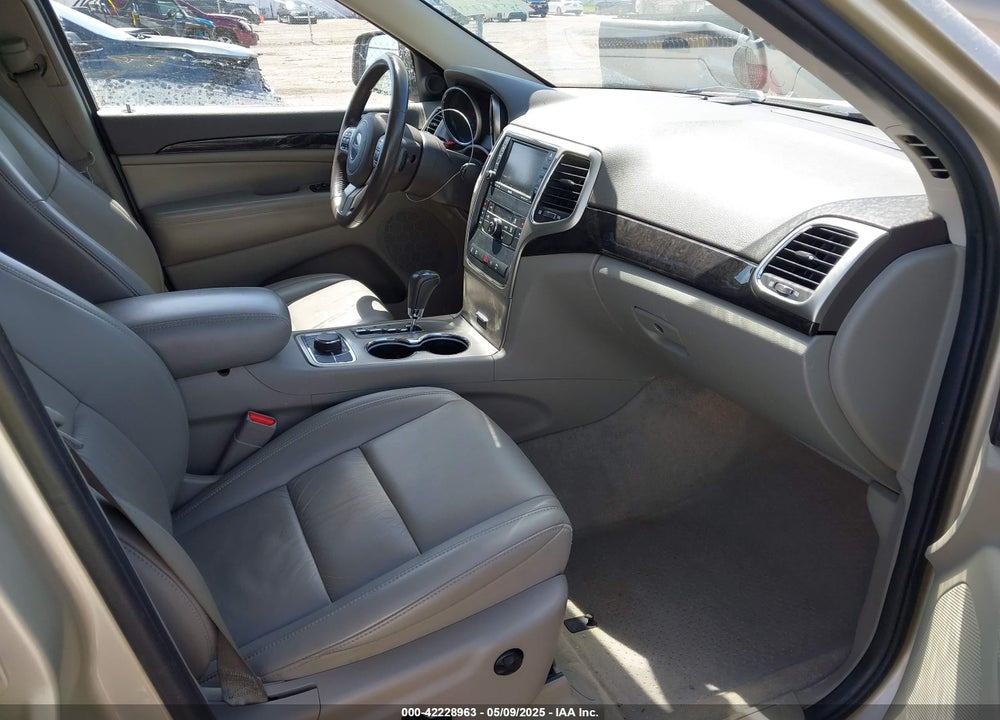 2011 JEEP GRAND CHEROKEE LAREDO VIN: 1J4RR4GT9BC557733