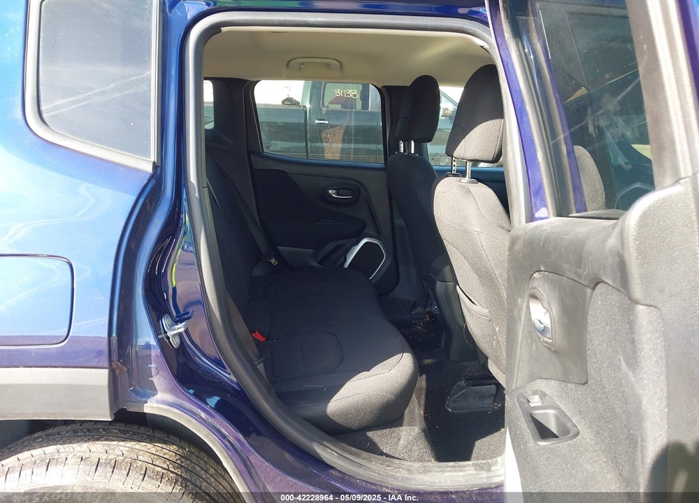 2018 JEEP RENEGADE LATITUDE 4X4 VIN: ZACCJBBB8JPH95699