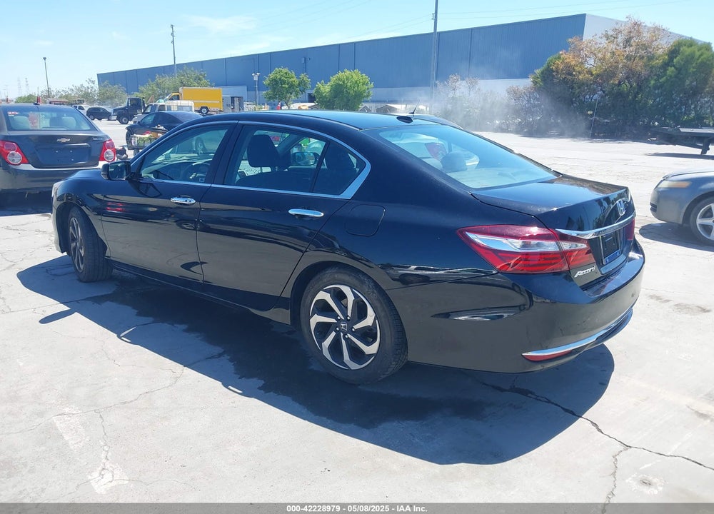 2017 HONDA ACCORD EX VIN: 1HGCR2F00HA136464