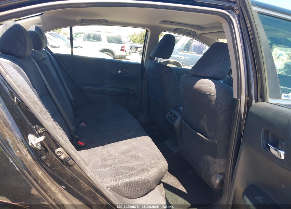 2017 HONDA ACCORD EX VIN: 1HGCR2F00HA136464