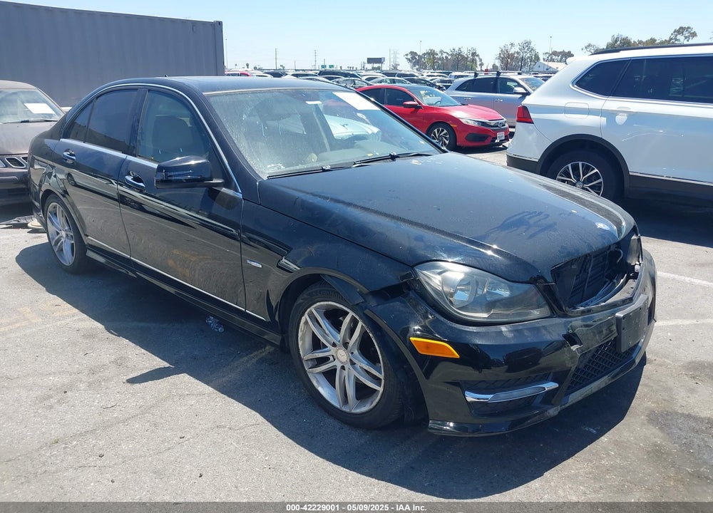 2012 MERCEDES-BENZ C 250 LUXURY/SPORT VIN: WDDGF4HB6CA724354