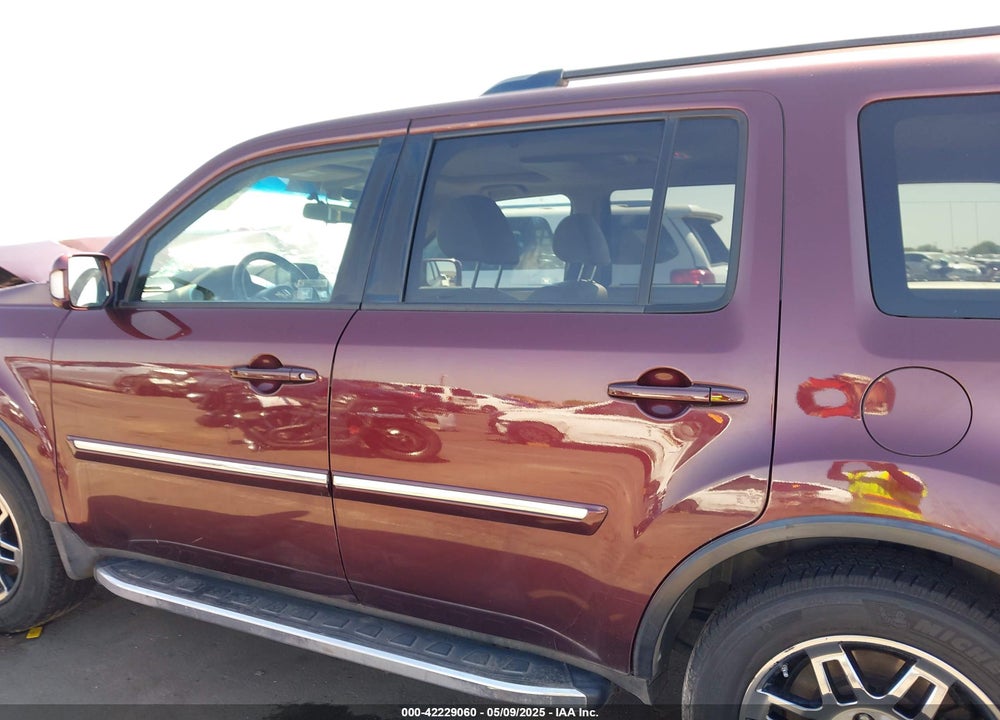 2012 HONDA PILOT VIN: 5FNYF4H90CB013705