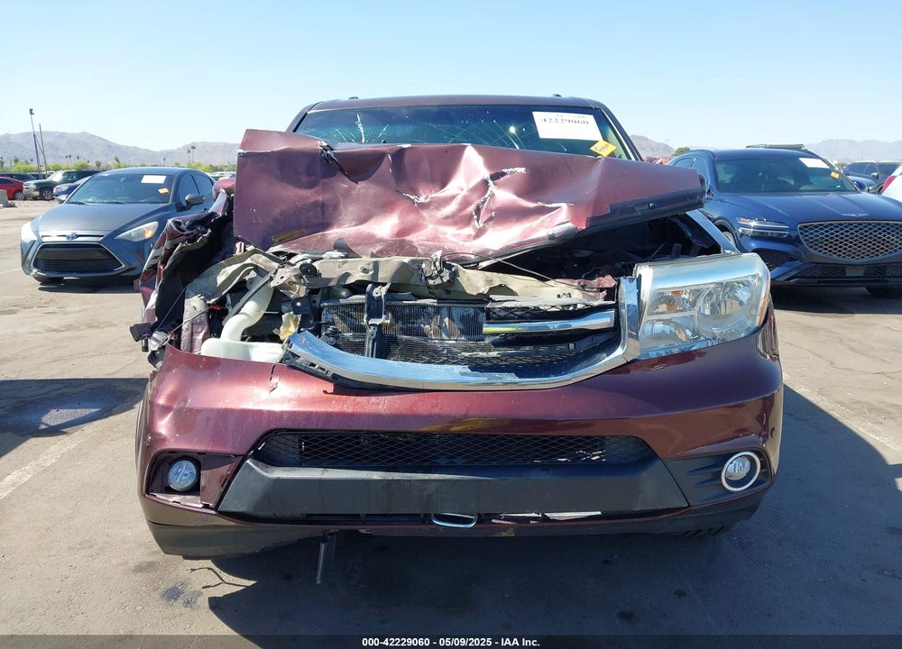 2012 HONDA PILOT VIN: 5FNYF4H90CB013705
