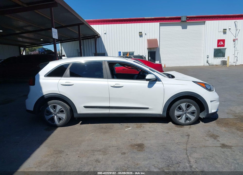 2018 KIA NIRO VIN: KNDCB3LC7J5110479