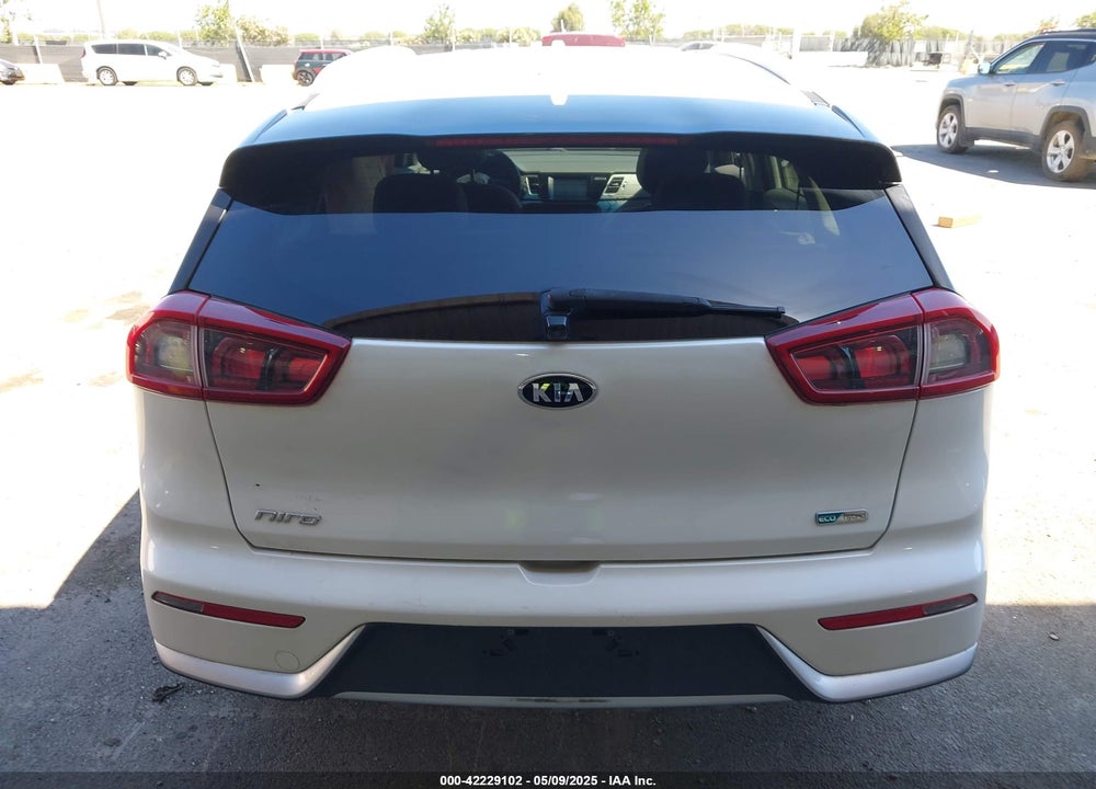 2018 KIA NIRO VIN: KNDCB3LC7J5110479