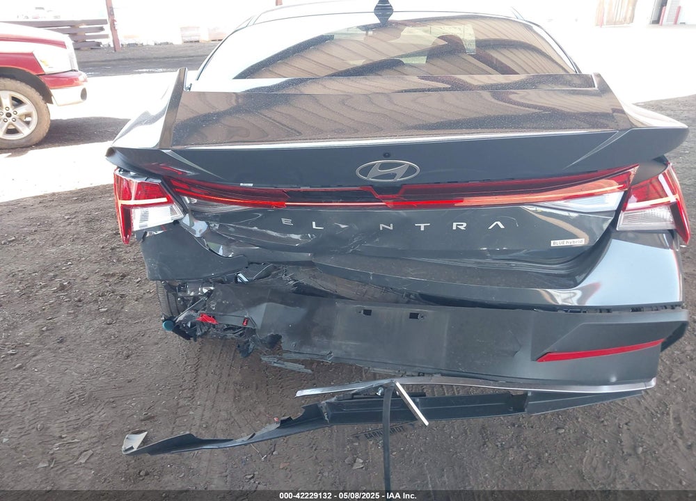2024 HYUNDAI ELANTRA HYBRID VIN: KMHLM4DJ2RU095514
