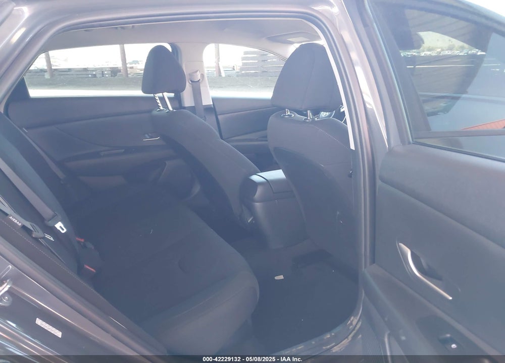 2024 HYUNDAI ELANTRA HYBRID VIN: KMHLM4DJ2RU095514