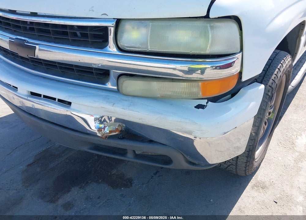 2004 CHEVROLET TAHOE LT VIN: 1GNEC13T04R322784