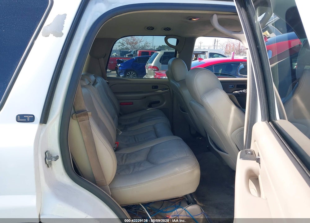 2004 CHEVROLET TAHOE LT VIN: 1GNEC13T04R322784