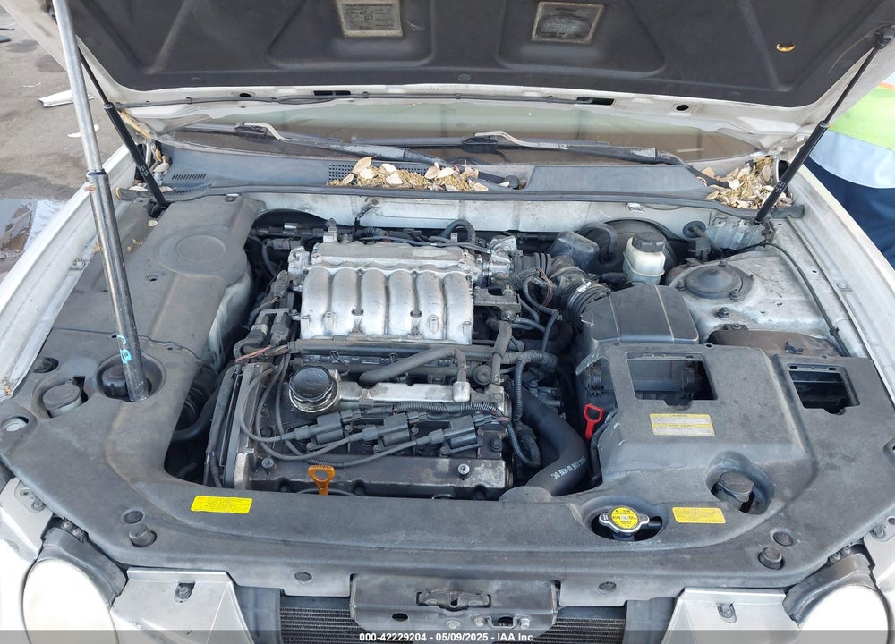 2004 KIA AMANTI VIN: KNALD124X45033763