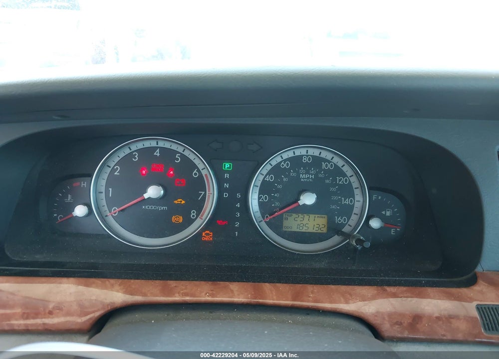 2004 KIA AMANTI VIN: KNALD124X45033763