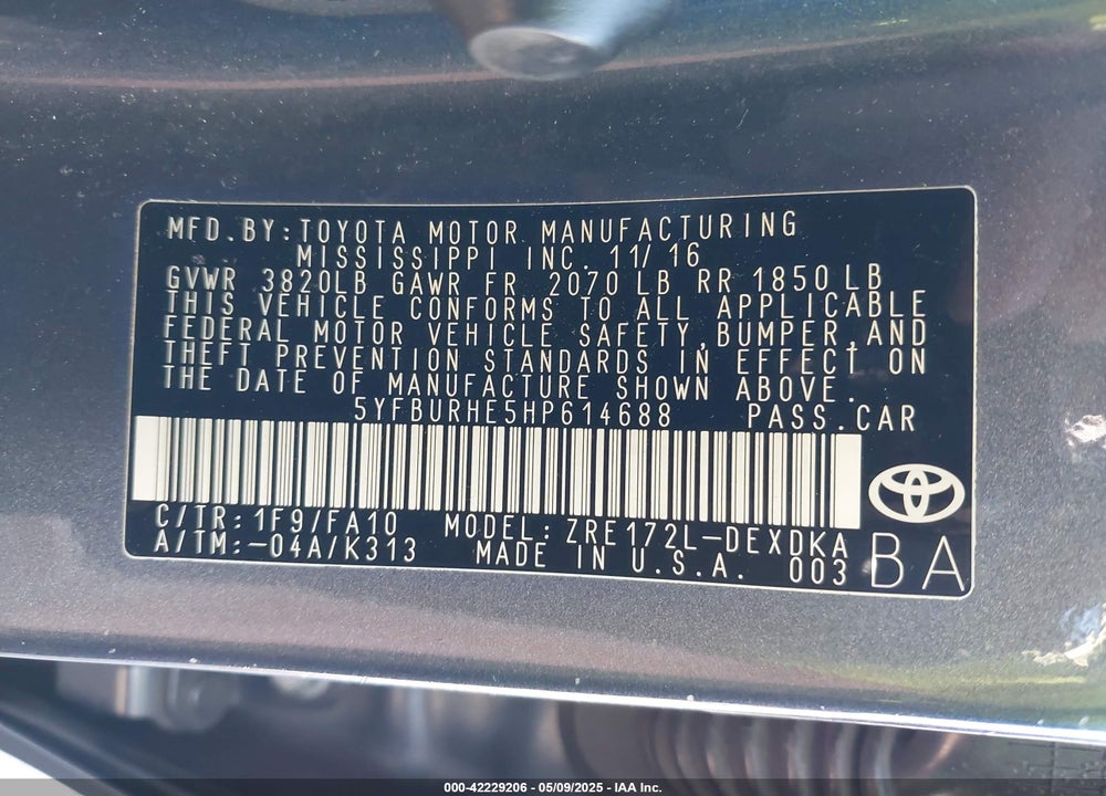 2017 TOYOTA COROLLA VIN: 5YFBURHE5HP614688