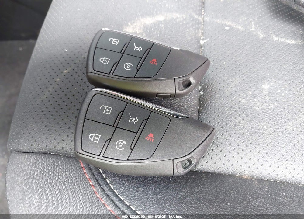 2025 CHEVROLET TRAVERSE VIN: 1GNEVJRS6SJ225285