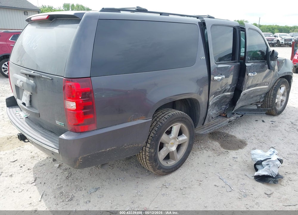 2010 CHEVROLET SUBURBAN 1500 VIN: 1GNUKKE33AR287266