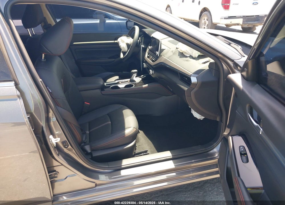 2024 NISSAN ALTIMA VIN: 1N4BL4CV6RN377307