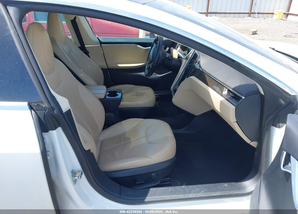 2013 TESLA MODEL S VIN: 5YJSA1CG8DFP09707