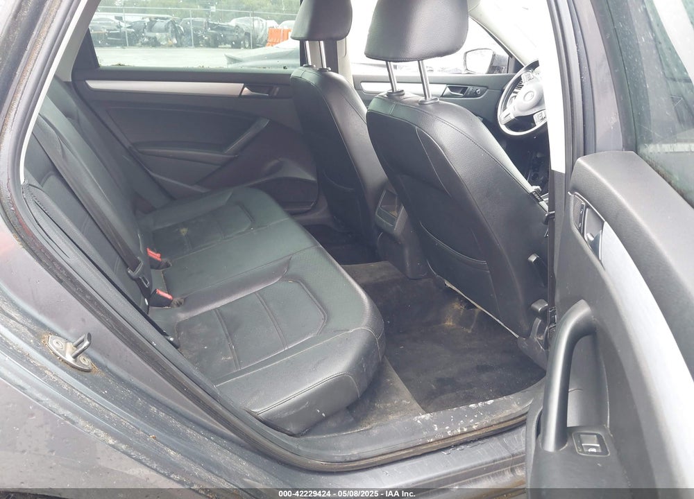 2012 VOLKSWAGEN PASSAT VIN: 1VWBH7A3XCC078160