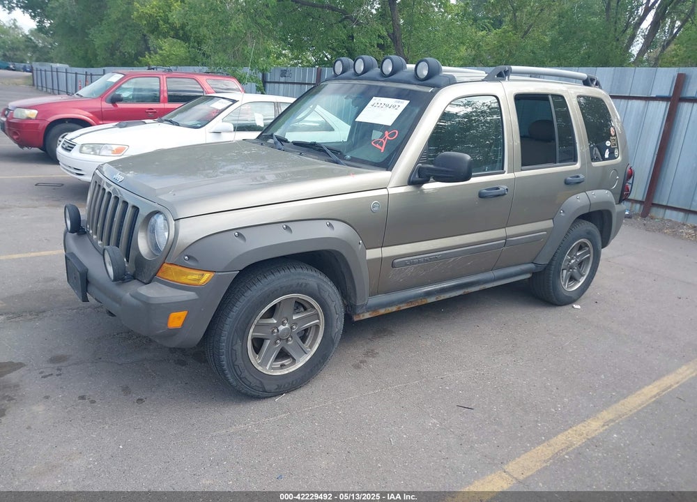 2005 JEEP LIBERTY RENEGADE VIN: 1J4GL38K35W704656