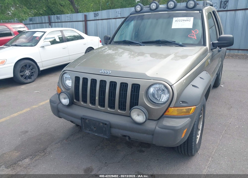 2005 JEEP LIBERTY RENEGADE VIN: 1J4GL38K35W704656
