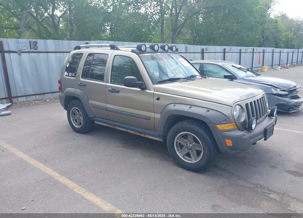 2005 JEEP LIBERTY RENEGADE VIN: 1J4GL38K35W704656