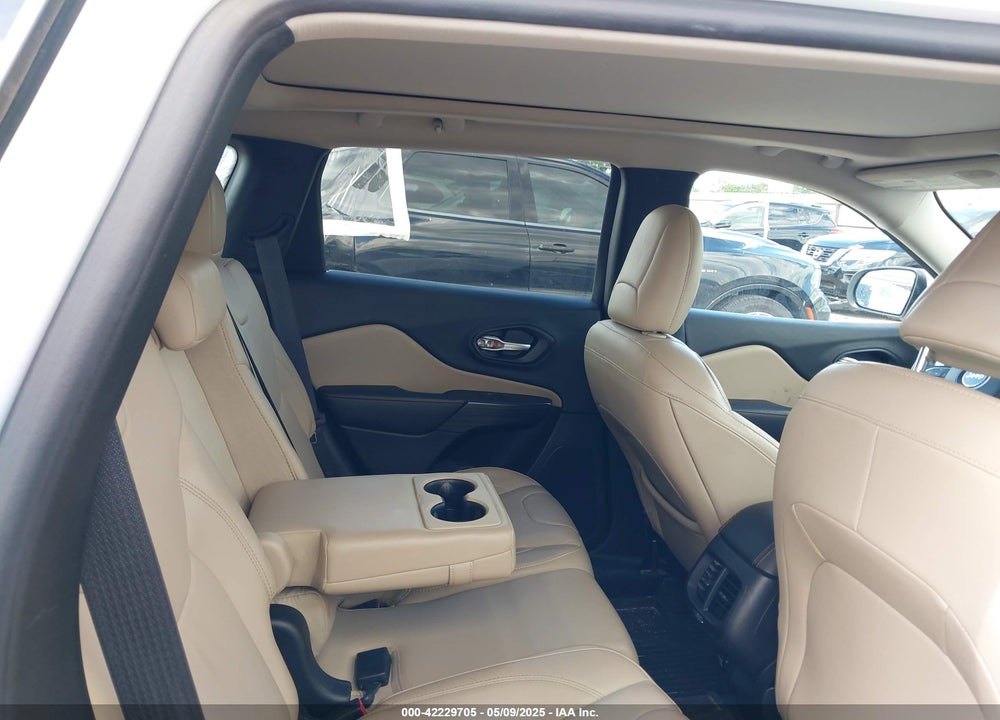 2016 JEEP CHEROKEE VIN: 1C4PJLDB5GW363071