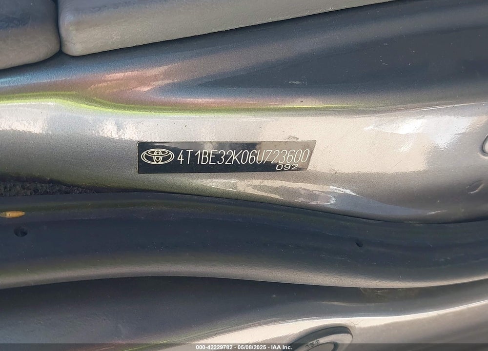 2006 TOYOTA CAMRY VIN: 4T1BE32K06U723600