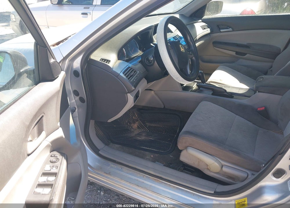 2010 HONDA ACCORD 2.4 LX VIN: 1HGCP2F37AA094705