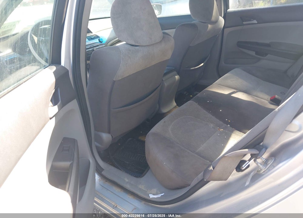 2010 HONDA ACCORD 2.4 LX VIN: 1HGCP2F37AA094705