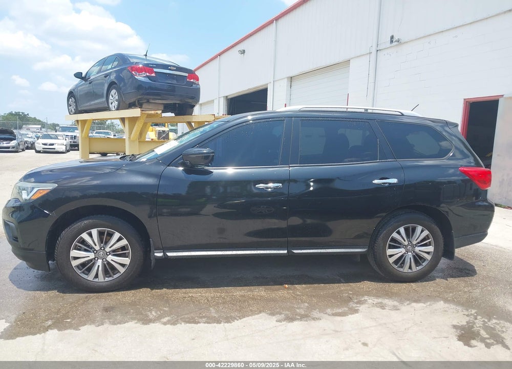 2018 NISSAN PATHFINDER VIN: 5N1DR2MN9JC625470