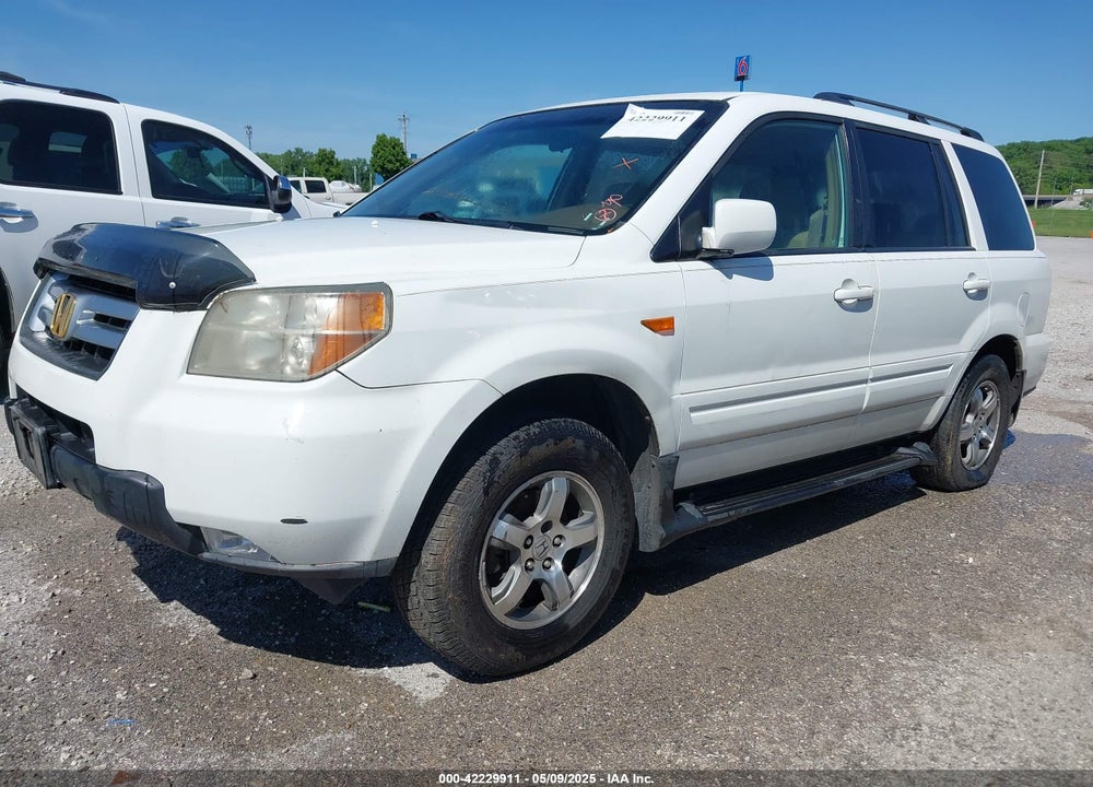 2007 HONDA PILOT VIN: 5FNYF18417B010160