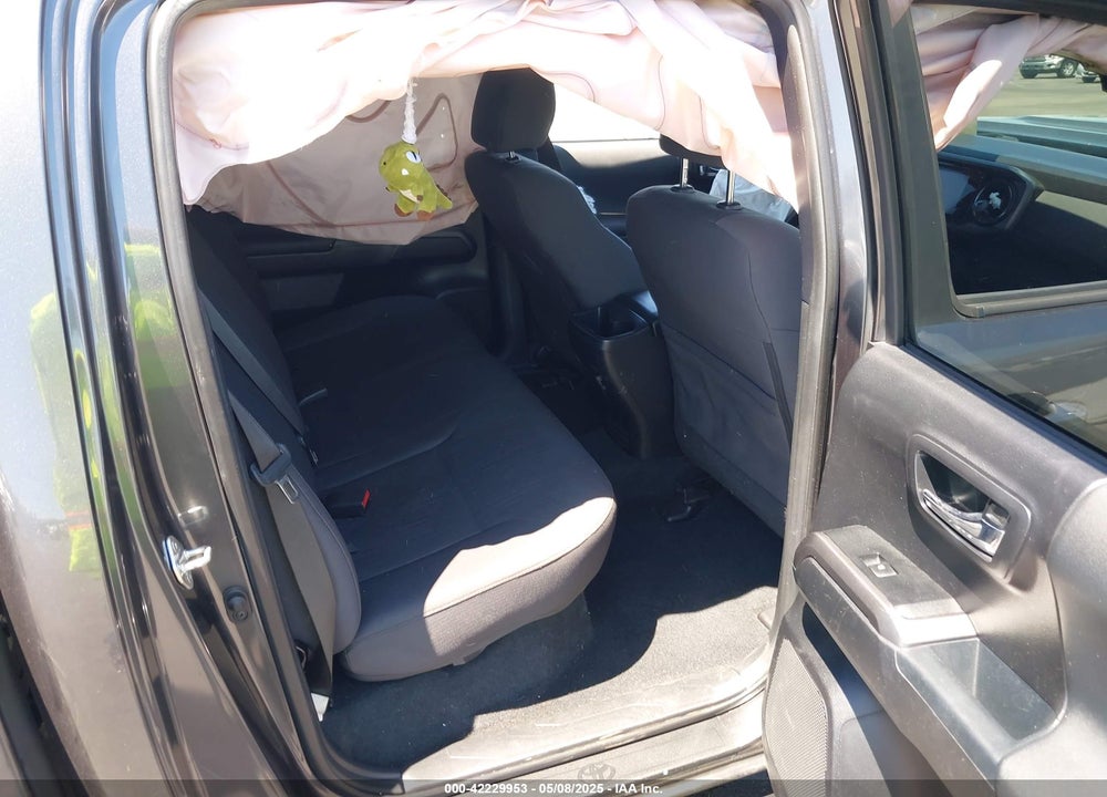 2018 TOYOTA TACOMA VIN: 3TMAZ5CN9JM069900