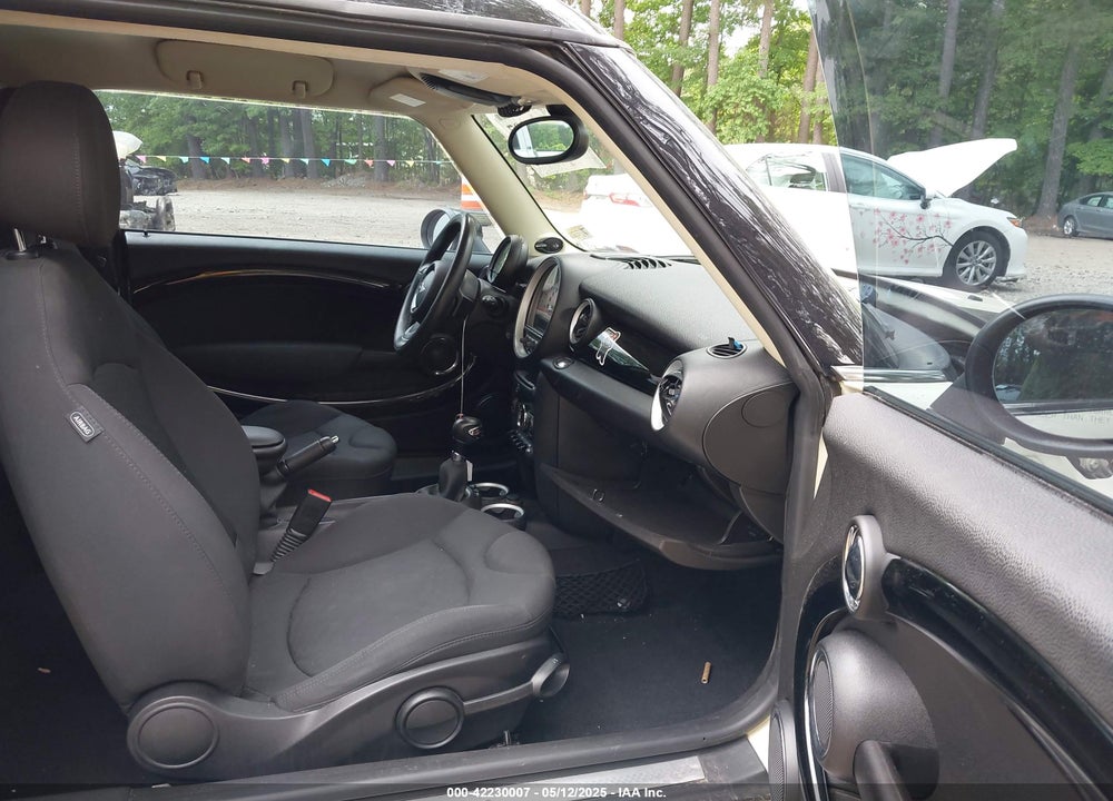 2012 MINI COOPER S CLUBMAN VIN: WMWZG3C52CTY37473
