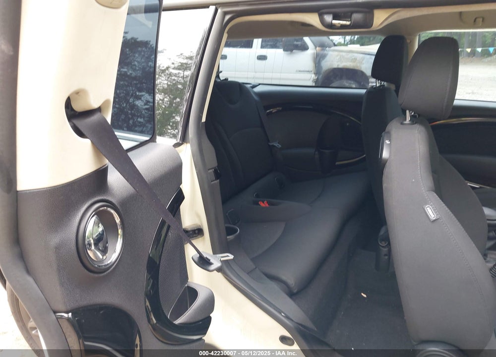 2012 MINI COOPER S CLUBMAN VIN: WMWZG3C52CTY37473