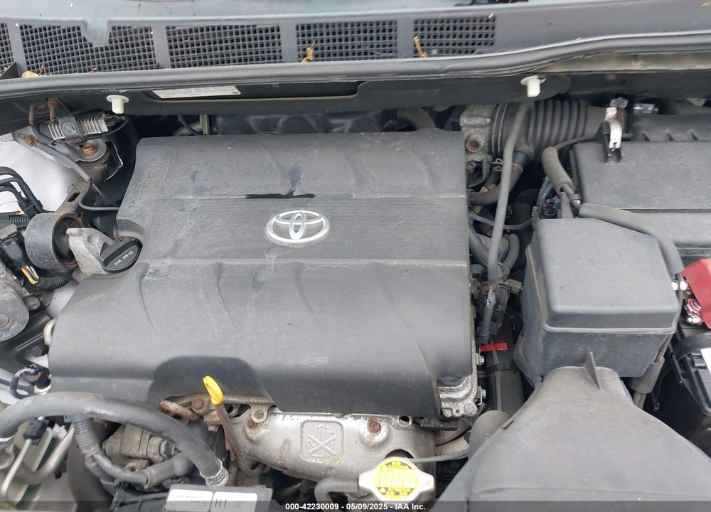 2012 TOYOTA SIENNA XLE V6 8 PASSENGER VIN: 5TDYK3DC2CS205856