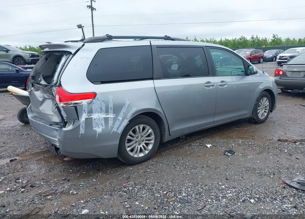 2012 TOYOTA SIENNA XLE V6 8 PASSENGER VIN: 5TDYK3DC2CS205856